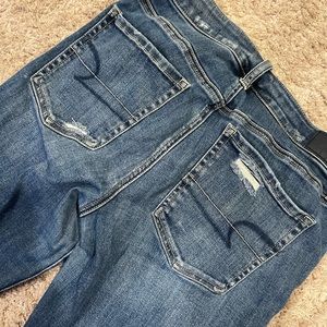 American Eagle ripped High Rise Jegging - size 6